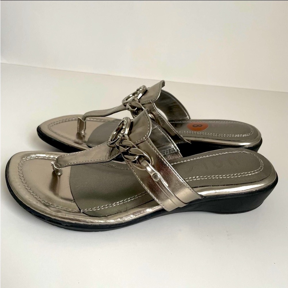 UNISA Silver Fancy Sandal For Women.Size8.